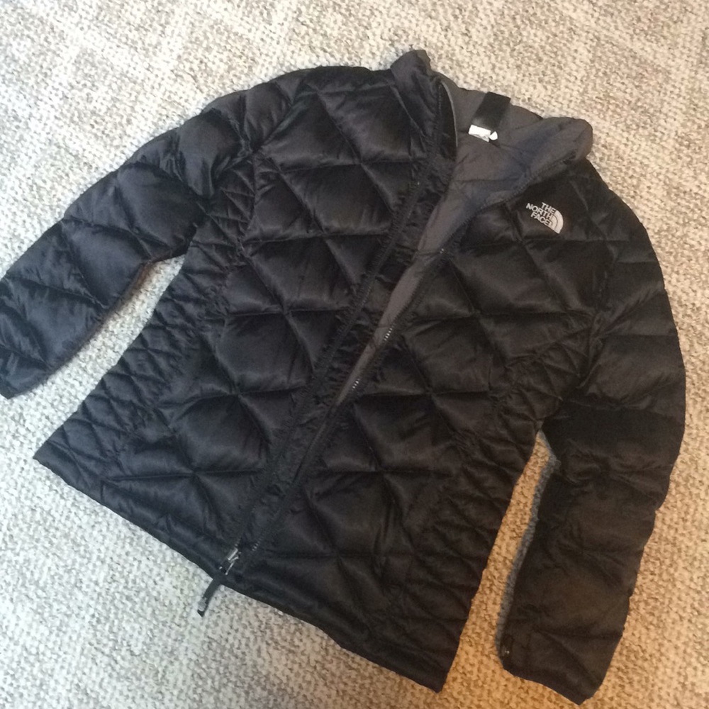 Girls XL hardly worn North Face